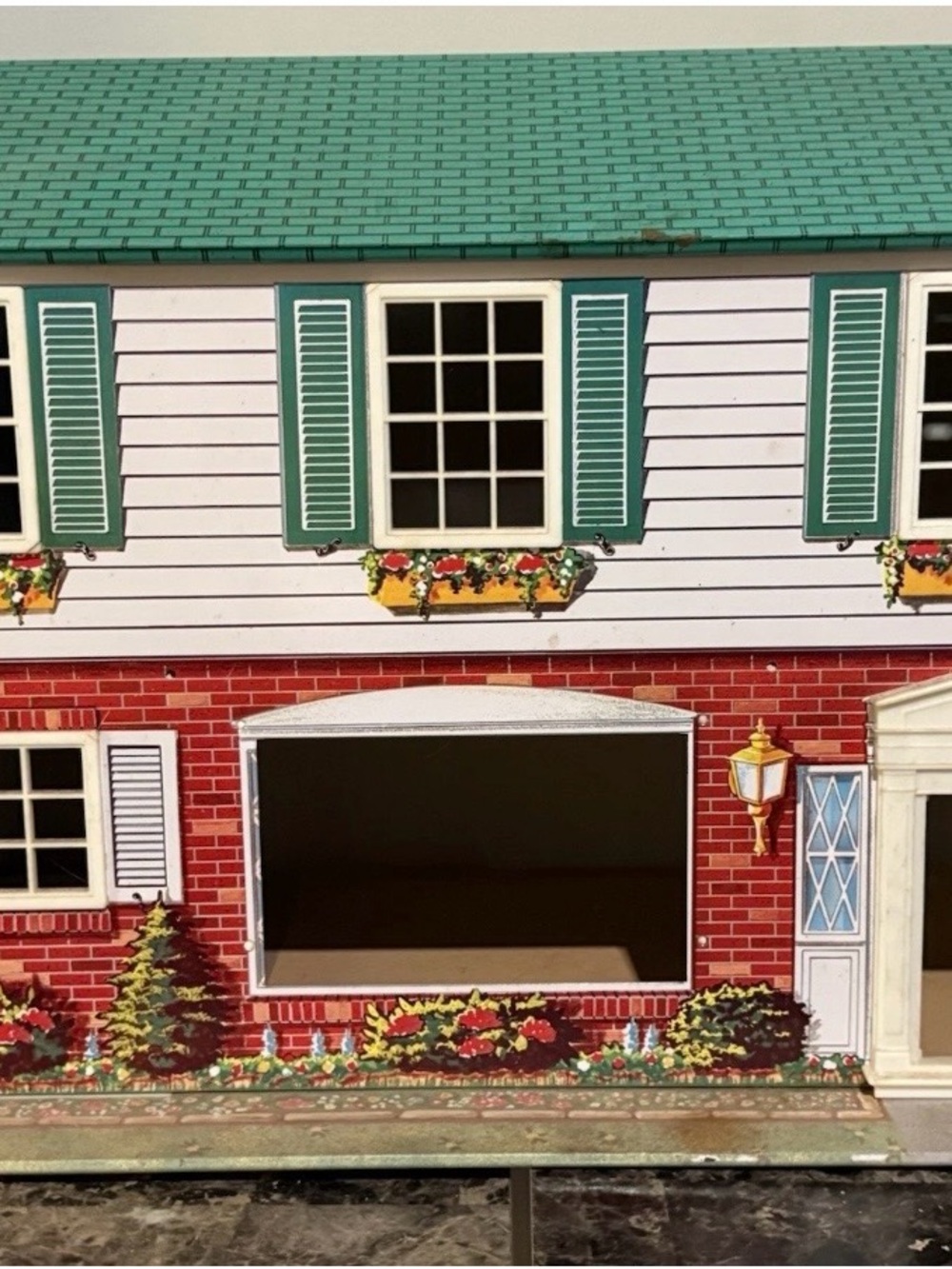 vintage Wolverine Toy Co. tin litho dollhouse